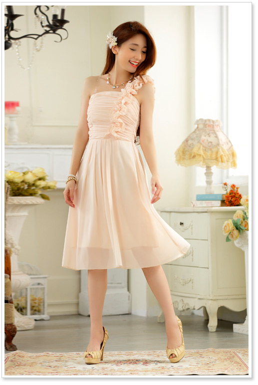 C.o.d. 2015 Summer new stylish atmosphere and sexy marriage quarter sister skirt fungus single shoulder foutune chiffon larger temperament dress dresses champagne color XL Photo, prices, brand platters! The elections are supplied in the national character of distribution, so action, buy now enjoy more preferential! As soon as possible.