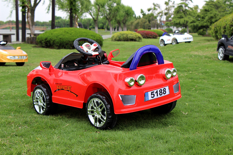 高端豪华多功能酷炫儿童电动车 四轮可坐带遥控童车 宝宝可坐玩具汽车