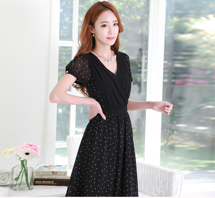 C.o.d. 2015 Summer new stylish elegance and sexy MM thick Korean value large long skirt Fashion wave point video thin sexy beauty dresses White XL Photo, prices, brand platters! The elections are supplied in the national character of distribution, so action, buy now enjoy more preferential! As soon as possible.