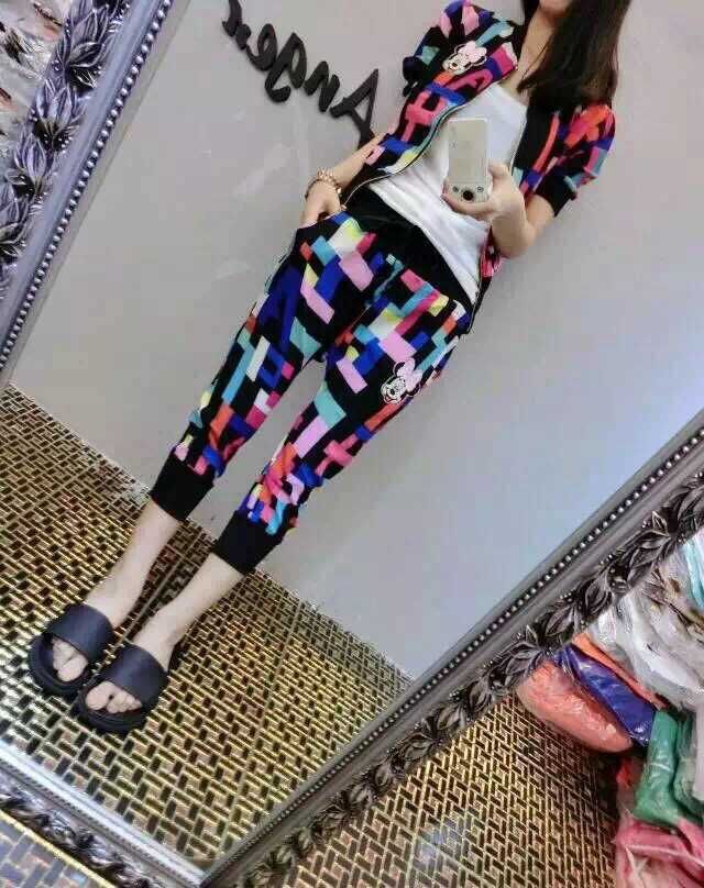 路易七匹龙 欧洲站夏季新款卡通亮片彩条短袖开衫+中裤两件套装F8894 黑色  XL