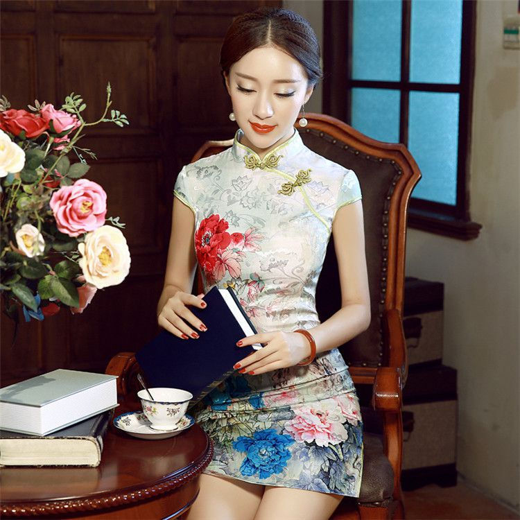 The 2015 summer, pickup Sau San embroidered dress short-sleeve female Stylish retro improvement is pressed to the day-to-day short of qipao video thin summer suit cheongsam map color pictures, prices, XXK brand platters! The elections are supplied in the national character of distribution, so action, buy now enjoy more preferential! As soon as possible.