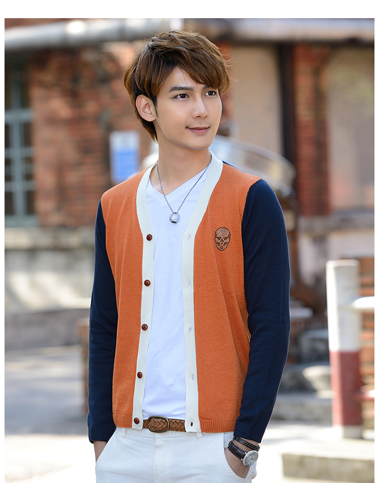 <em>秋冬</em>男装<em>新款</em>毛衣<em>男士针织衫</em>V领<em>开衫</em>拼接撞色