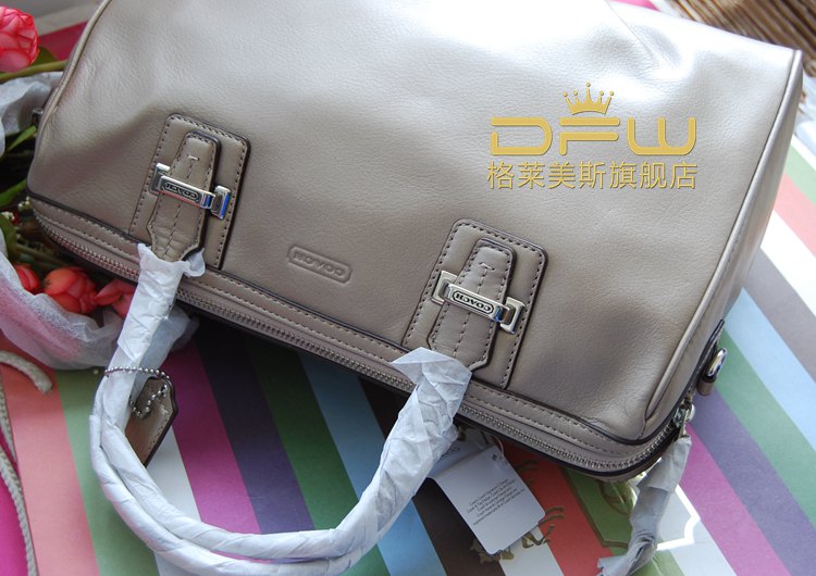 <em>COACH</em> <em>蔻驰</em> 手提斜挎<em>女士包</em> 真皮波士顿水桶