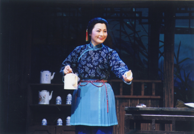 沪剧历史上,生活中走下舞台的马莉莉是什么样的人?