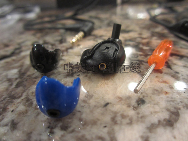 Westone\/威士滕 W40 4单元动铁耳机 可换彩壳