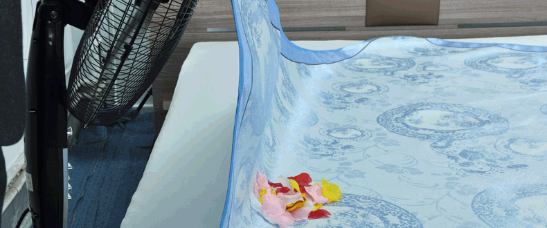 被 被子 布艺 窗帘 床上用品 帘 790_330 gif 动态图 动图