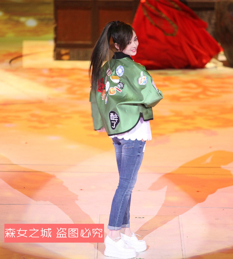 菲思蜜2015秋冬女神新装郭碧婷同款短款棒球服军绿色印章肩章夹克外套 军绿色 M