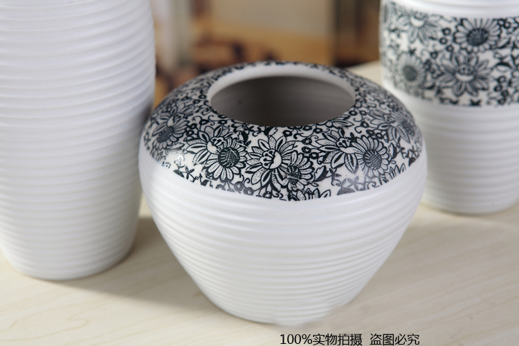 尊瓷    现代陶瓷室内家居装饰品 客厅书房摆件 创意陶瓷工艺品 酒柜摆设 3件套摆件