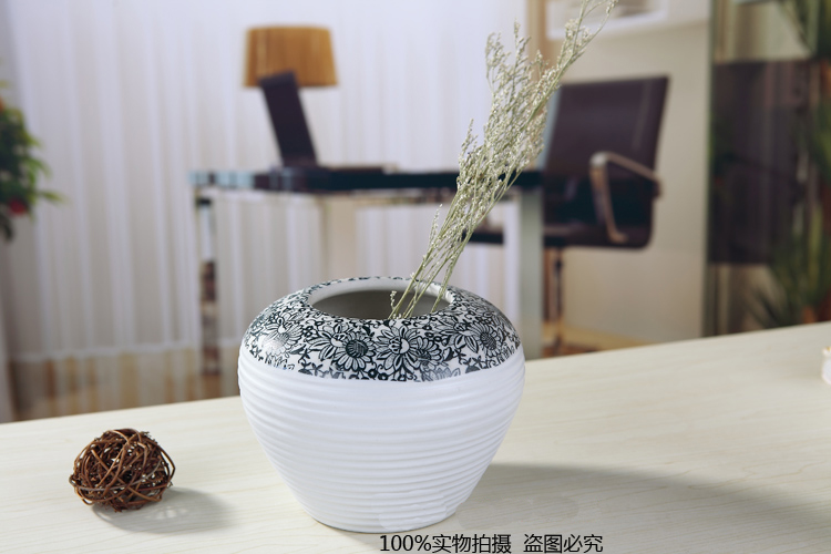 尊瓷    现代陶瓷室内家居装饰品 客厅书房摆件 创意陶瓷工艺品 酒柜摆设 3件套摆件