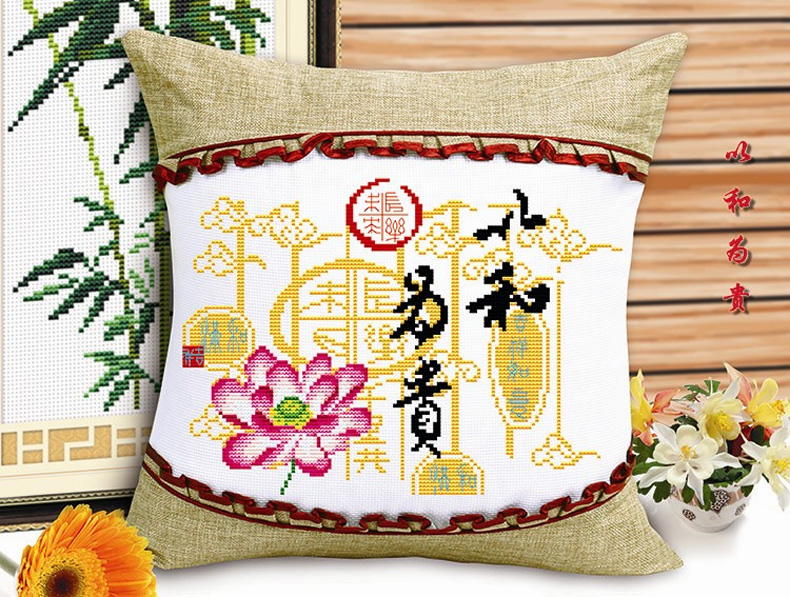 
                                        皇家彼岸（HUANGJIABIAN） 十字绣抱枕新款绒布沙发5D靠垫车垫梅兰竹菊抱枕含枕芯 梅兰竹菊-兰含枕芯                