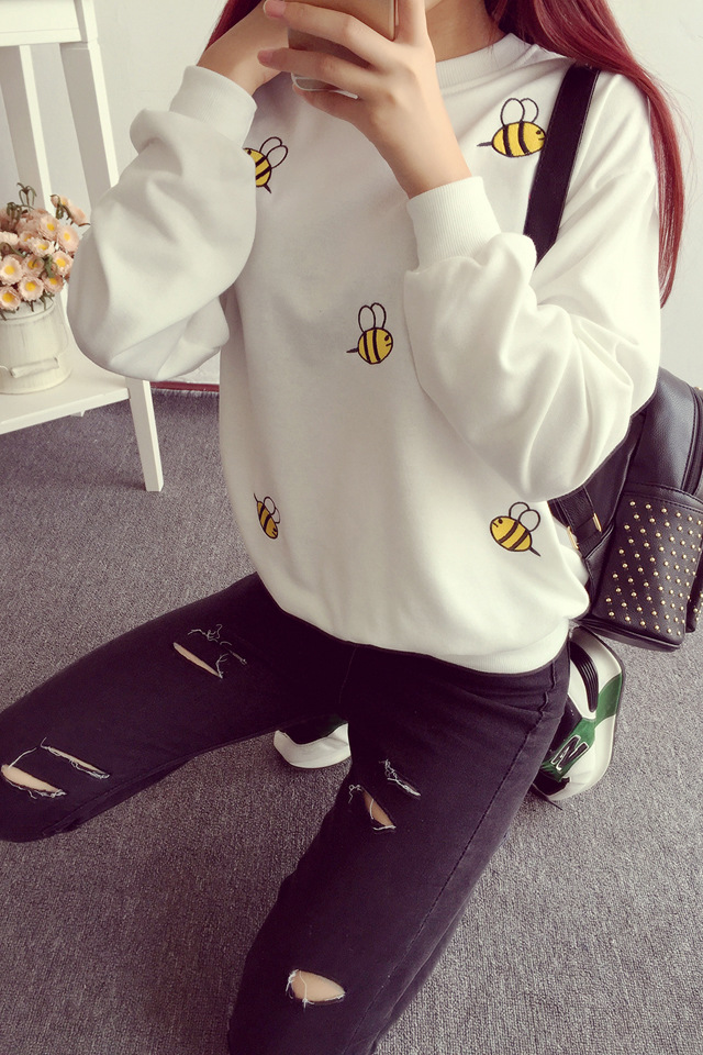 怡情蜜 2015秋装新款韩版休闲小蜜蜂刺绣宽松圆领长袖