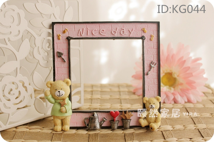 
                                        两件包邮-颐然（YIRA） 环保手工创意开关套 插座贴 开关保护贴套 田园欧式树脂 开关贴-造型款 KG009 树脂开关套（内径8.6*8.6cm）                