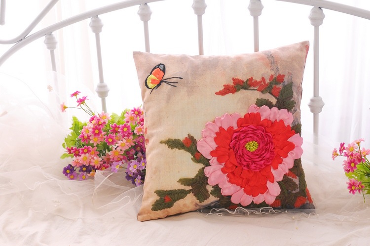 
                                                            悠趣 手工绣丝带绣套件 家居装饰 牡丹花卉系列 方形抱枕 45*45cm 蝶舞迷香 粉色                