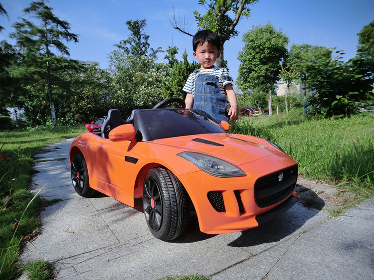栋马授权捷豹 儿童电动车 遥控四轮可坐小孩宝宝玩具童车dmd-218 拉丁