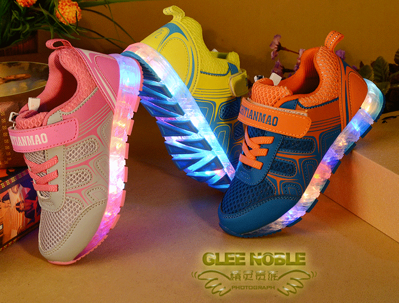 鞋 鞋子 790_600 gif 动态图 动图