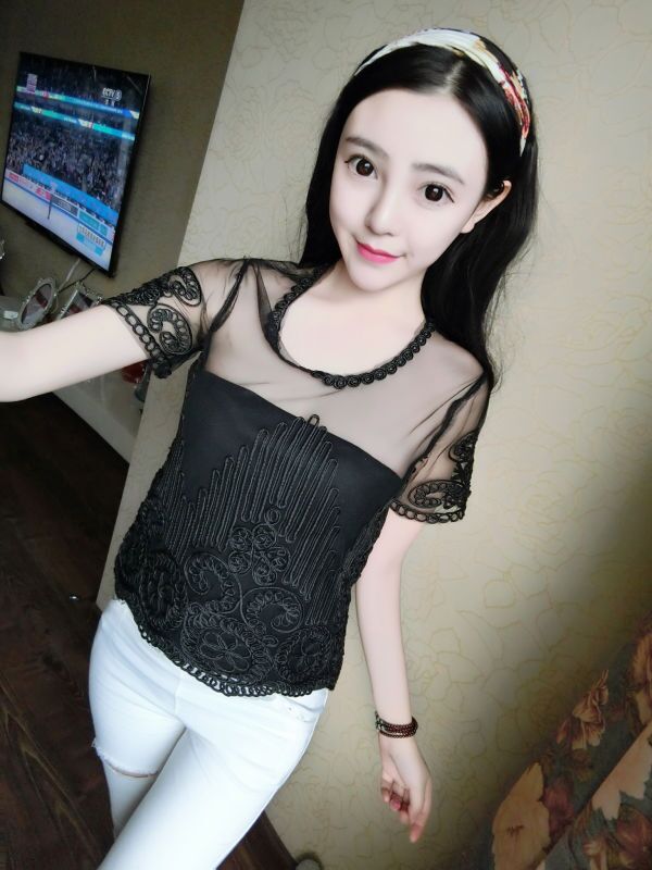 女装性感蕾丝钩花短袖上衣女 打底吊带小背心 印花围巾三件套装 白色