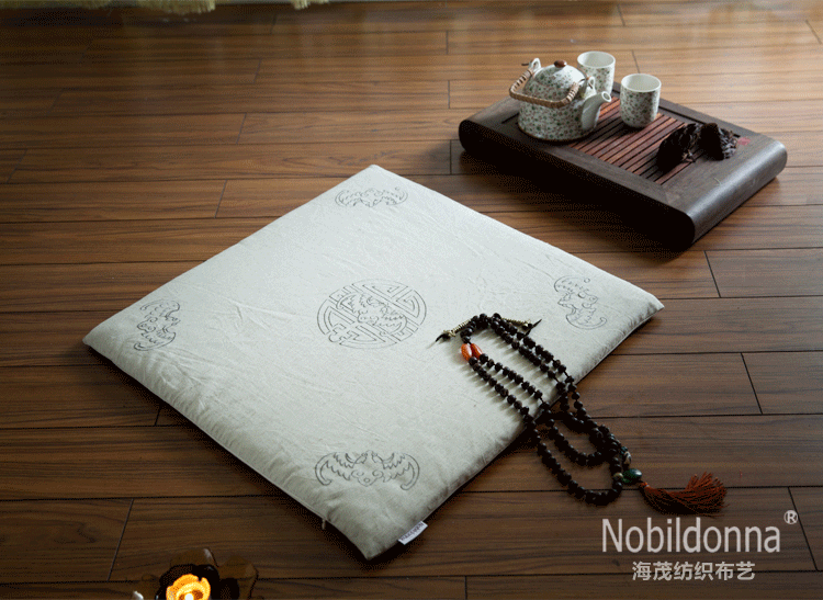 Nobildonna 亚麻刺绣蒲团 禅坐垫  中国传统纹饰 打座垫椅垫 棕黄 60*60*3cm