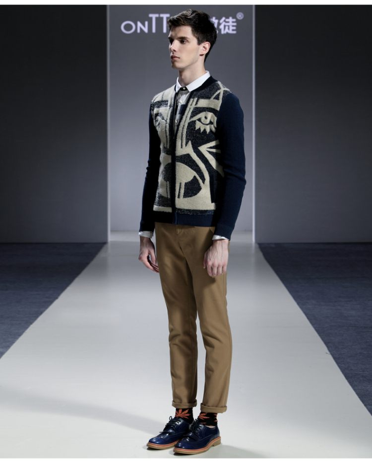 傲徒 <em>2014</em>新款<em>毛衣男</em> <em>时尚</em>潮流提花毛衣<em>外套</em>男