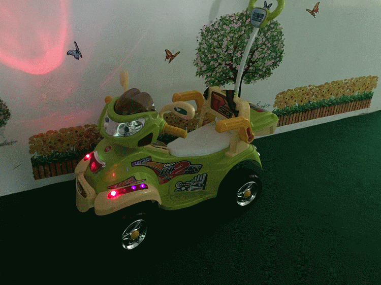 壁纸 动物 蜥 蜥蜴 750_562 gif 动态图 动图