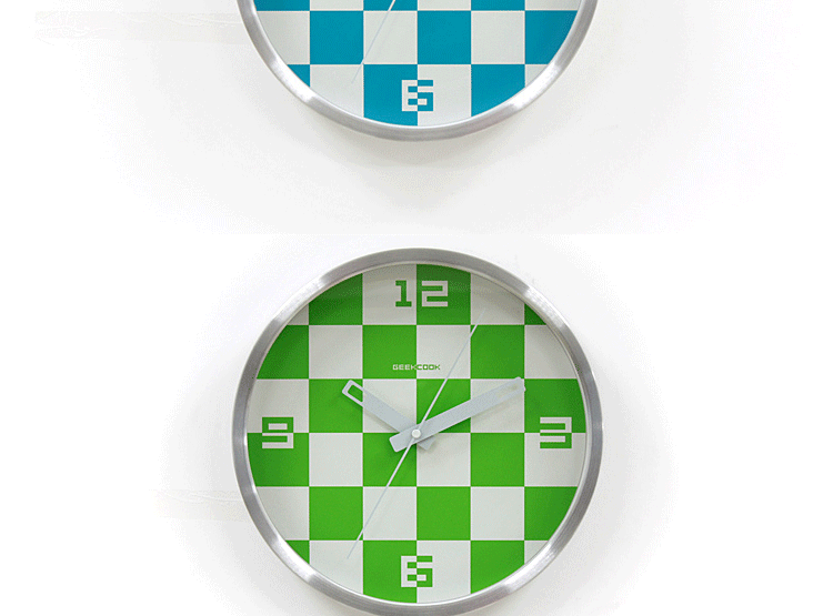 
                                        GeekCook钟国创意非空非白棋盘钟艺术时钟客厅 简约 静音金属挂钟 红面白框                
