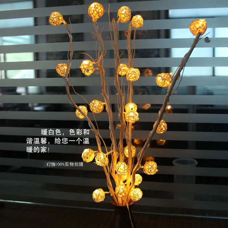 
                                        泰莲庭（Lotus Tai） LED网灯彩灯闪灯串灯渔网灯圣诞灯串装饰窗帘灯网状彩灯 1.5*1.5米 彩色96灯尾接                