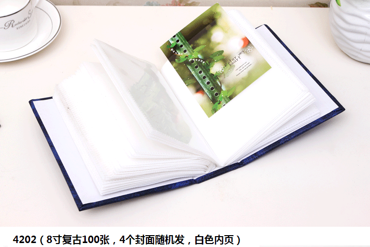 
                                        买二送一  相册6寸7寸8寸相册影集相簿 复古家庭六寸照片相册本 一本8寸100张颜色随机需要颜色联系客服                