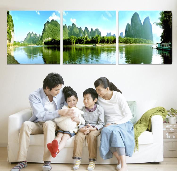 
                                        艺轩 客厅装饰画冰晶画现代简约挂画山水画风景画三联无框画沙发背景墙餐厅壁画墙画 桂林山水4联 80*80  25MM冰晶玻璃面                