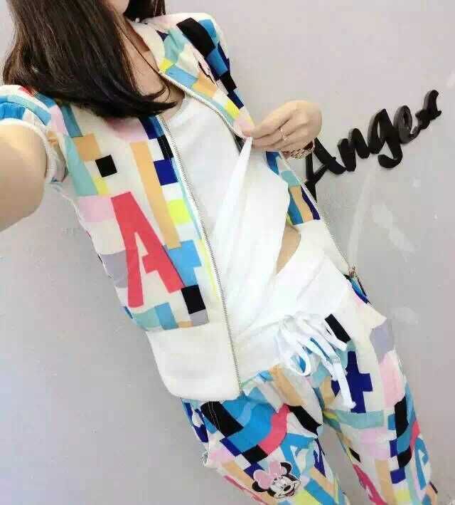 路易七匹龙 欧洲站夏季新款卡通亮片彩条短袖开衫+中裤两件套装F8894 黑色  XL