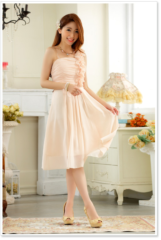 C.o.d. 2015 Summer new stylish atmosphere and sexy marriage quarter sister skirt fungus single shoulder foutune chiffon larger temperament dress dresses champagne color XL Photo, prices, brand platters! The elections are supplied in the national character of distribution, so action, buy now enjoy more preferential! As soon as possible.