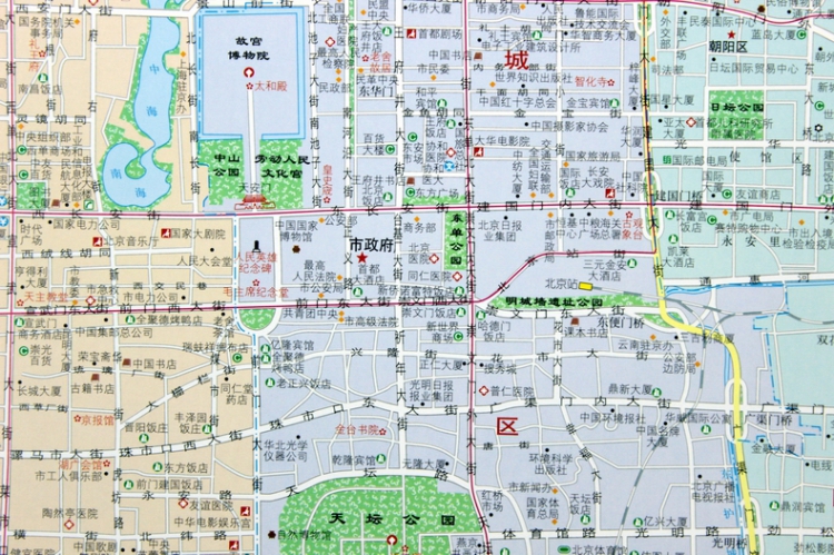 2015中国地图集 中国地图册 铜版纸印刷精装版带放大镜