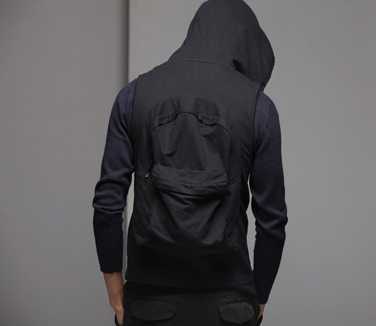 非池中冬季<em>2011男装新款</em> 针织背包<em>马甲</em>外套1