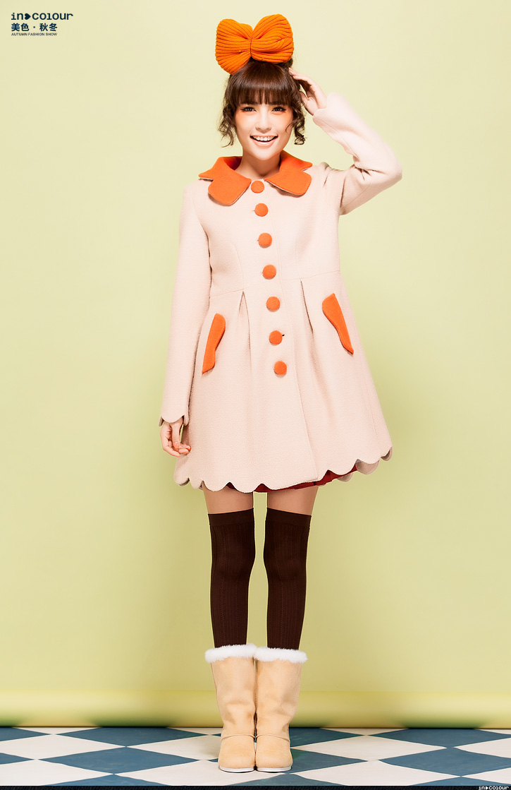 茵佳妮新款女装蝴蝶翻领波浪边大衣外套5124