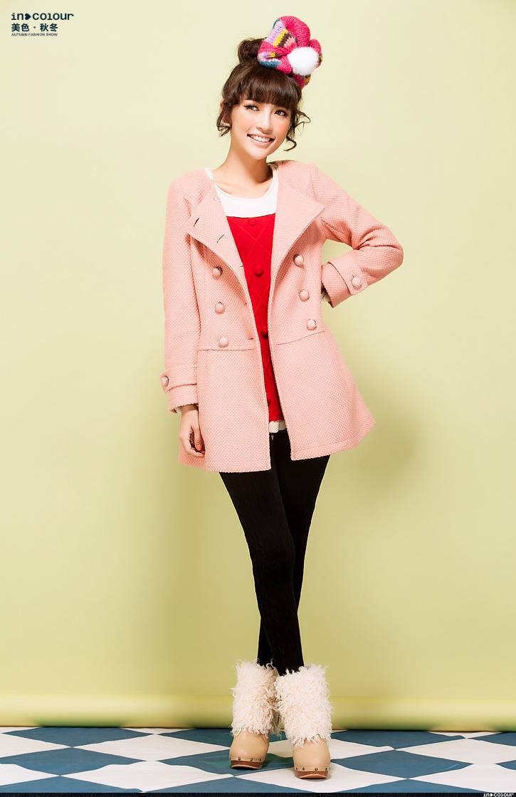 茵佳妮新款女装配围脖复古款气质毛呢大衣51
