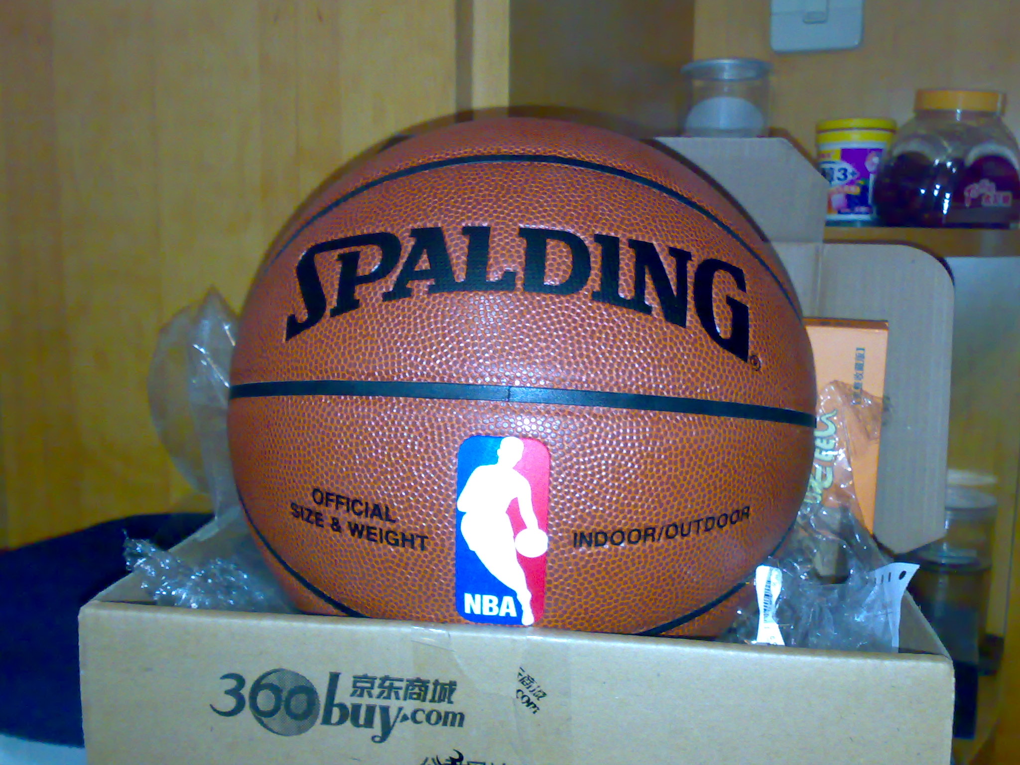 Spalding斯伯丁NBA彩色运球人篮球64-288--我