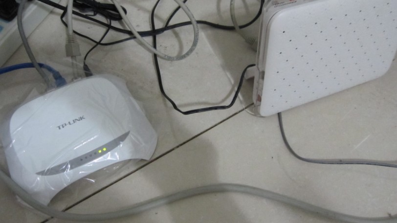 TP-LINK TL-R406 SOHO宽带路由器--很好,使用
