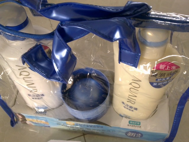 水之密语凝润滋养洗发露600ml+护发素600ml送