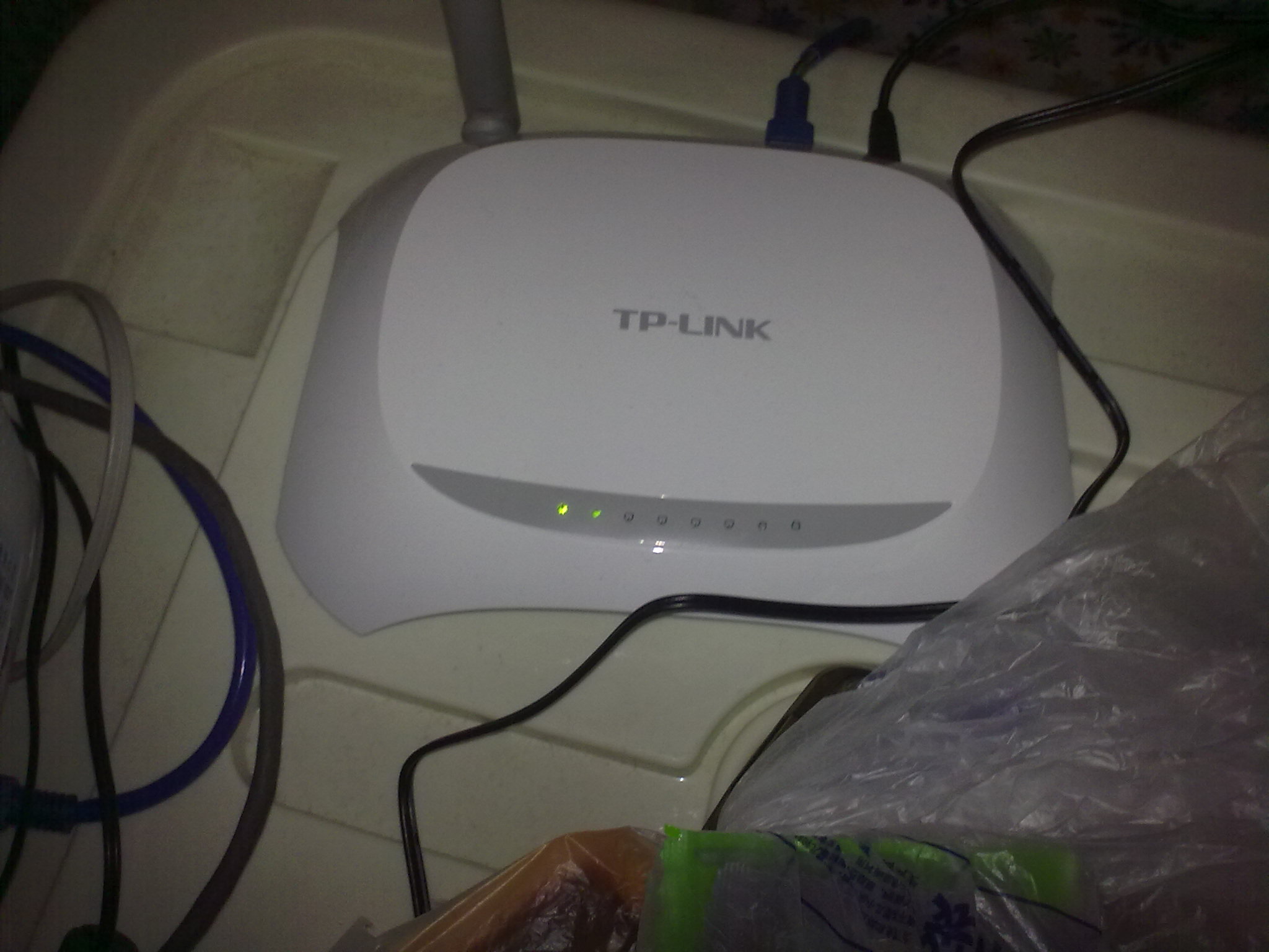 TP-LINK WR340G+ 54M 无线宽带路由器--刚刚