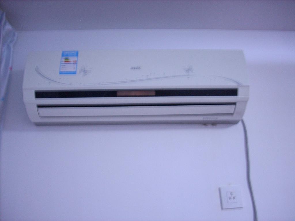 奥克斯(AUX)KFR-32GW\/SQB+3 1.5匹 挂式家