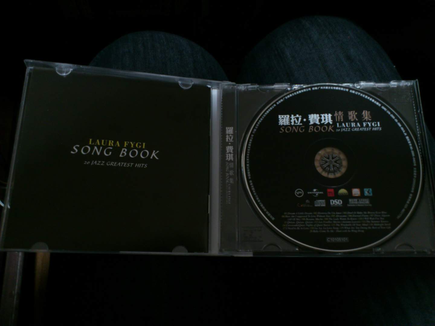 羅拉·費琪：情歌集（玻璃盒CD） 曬單實(shí)拍圖