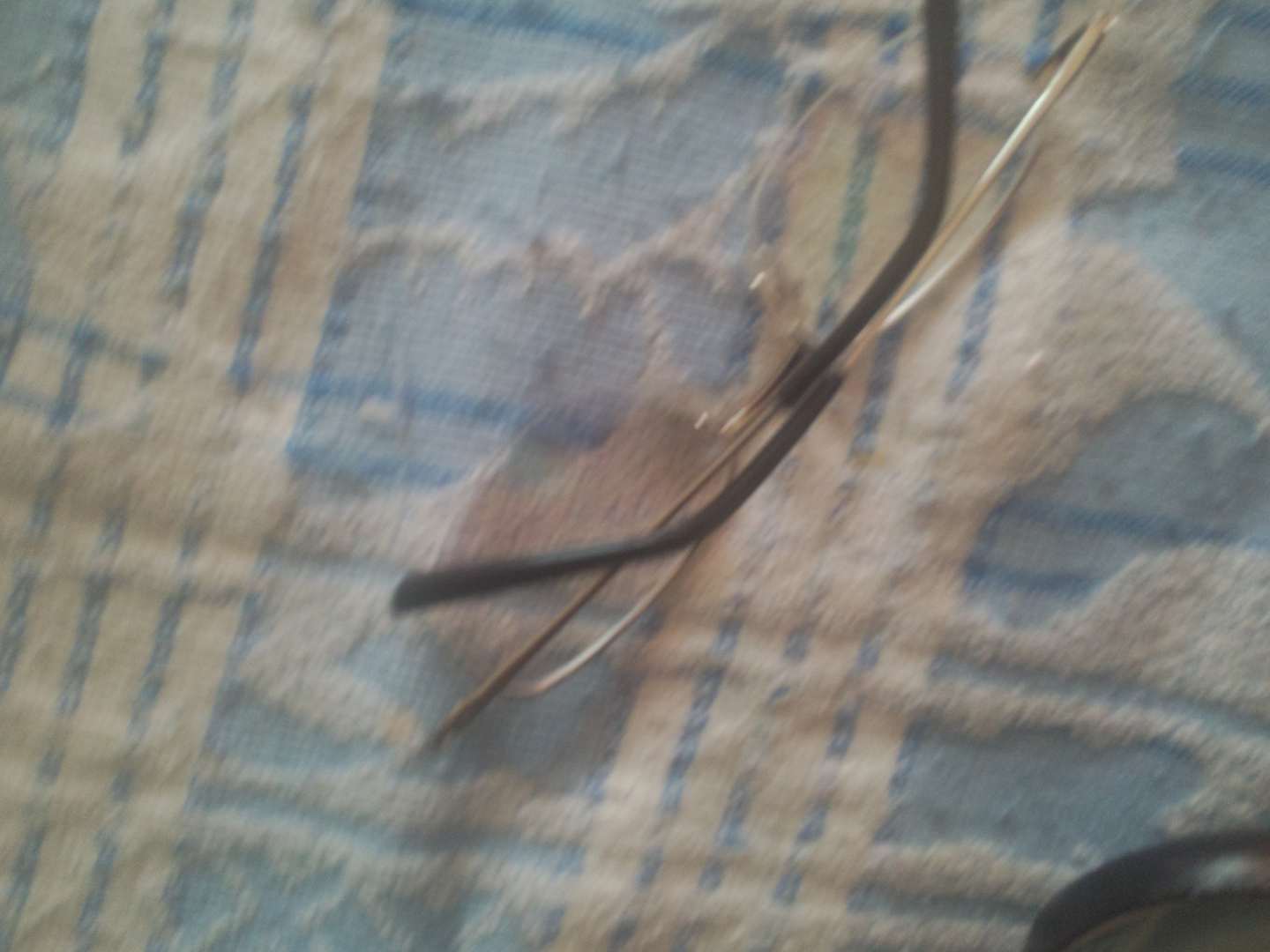 夕陽(yáng)紅老花鏡防藍光折疊名片夾式老花眼鏡男女老光眼鏡老人遠視老花眼鏡 銀色 100度建議45-49歲 曬單實(shí)拍圖