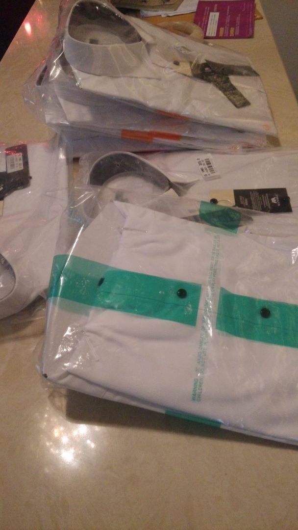 墨諾佰 襯衣白襯衫青年商務(wù)正裝上班修身型免燙方領(lǐng)夏季短袖襯衫男修身 紳士白 42 碼（160-175斤） 曬單實(shí)拍圖