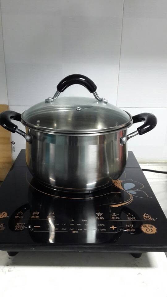 实物锅底和照片不一样,除此之外都不错