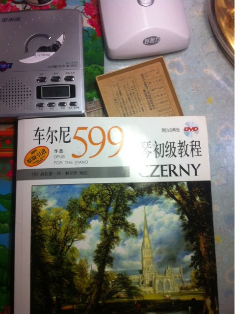 車(chē)爾尼鋼琴初級教程：作品599（附光盤(pán)） 曬單實(shí)拍圖