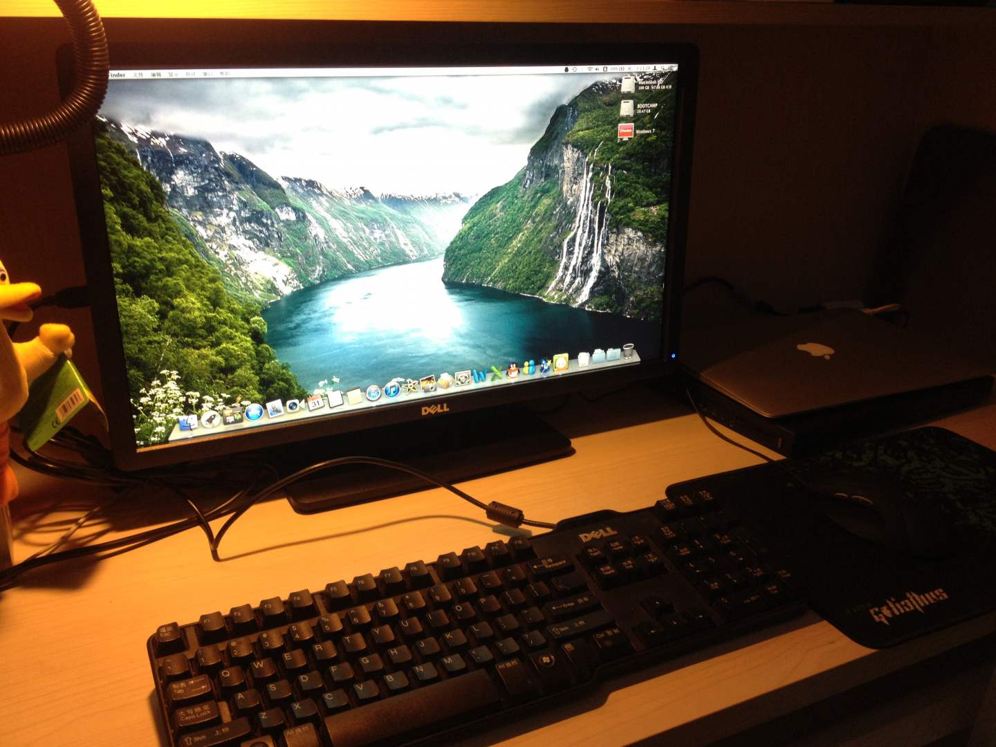 L)UltraSharp U2312HM 23英寸宽屏LED背光IP