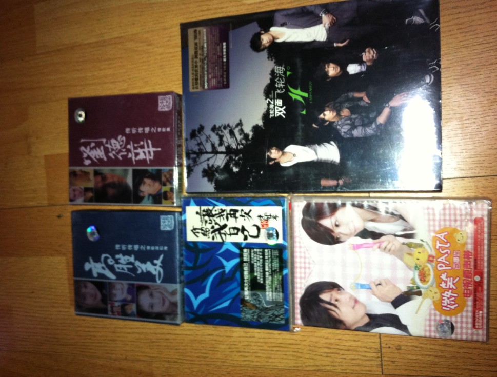 滾石精選：最?lèi)?ài)情歌（6CD）（附贈滾石30年限量紀念版手表） 曬單實(shí)拍圖