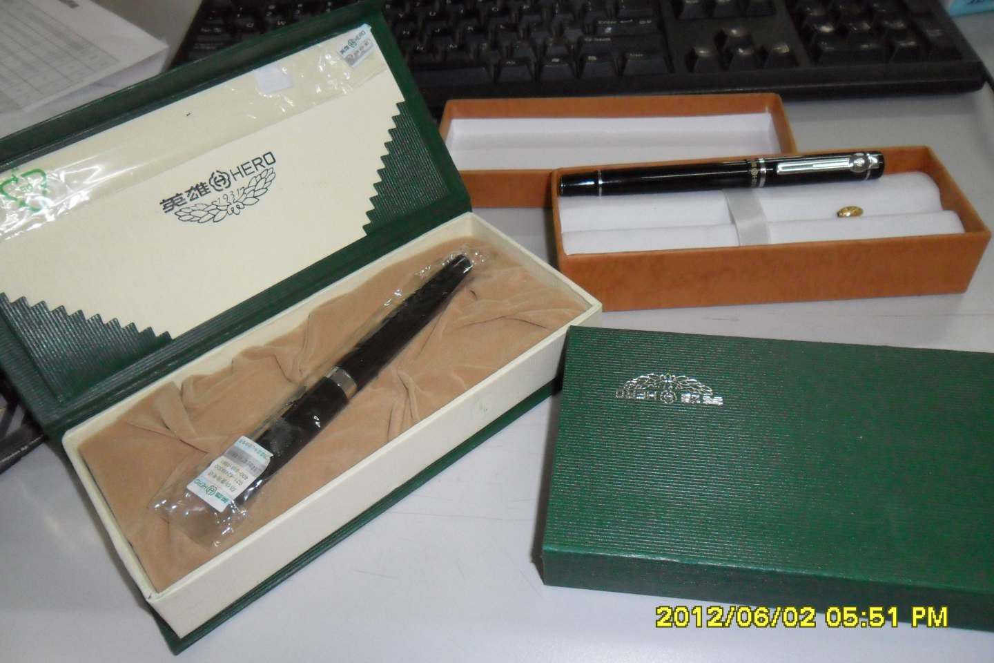 英雄HERO高级铱金钢笔-382--盒子放错了,笔是