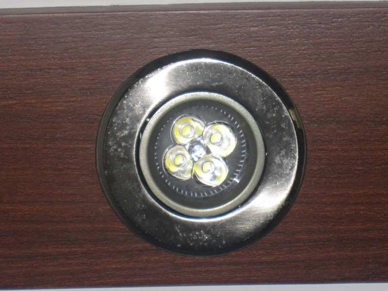 倍靚LEDGU5.3全電壓110V/220V射燈燈杯4W插腳燈泡50mm不配變壓器可送插頭4606D 暖黃 曬單實(shí)拍圖