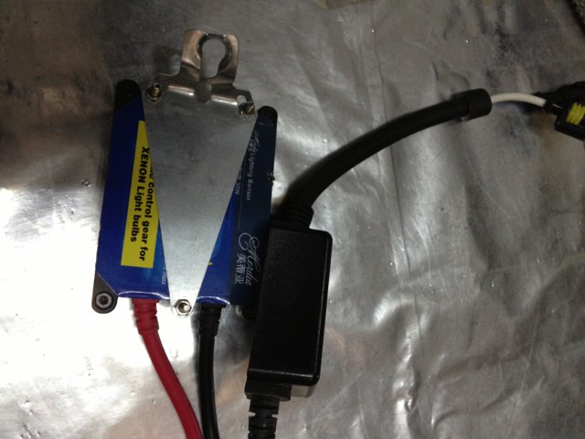 美蒂亞HID氙氣燈汽車(chē)改裝車(chē)燈12V 35W汽車(chē)氙氣大燈 疝氣燈汽車(chē)燈泡夜行者疝氣燈套裝 6000K 9005 曬單實(shí)拍圖
