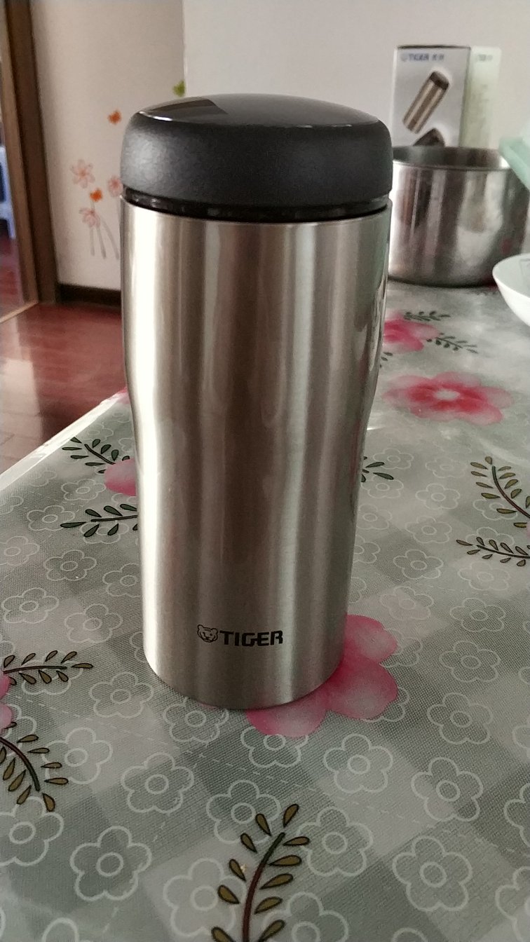 感觉比我以前买的那个要小 牌子还是可以的