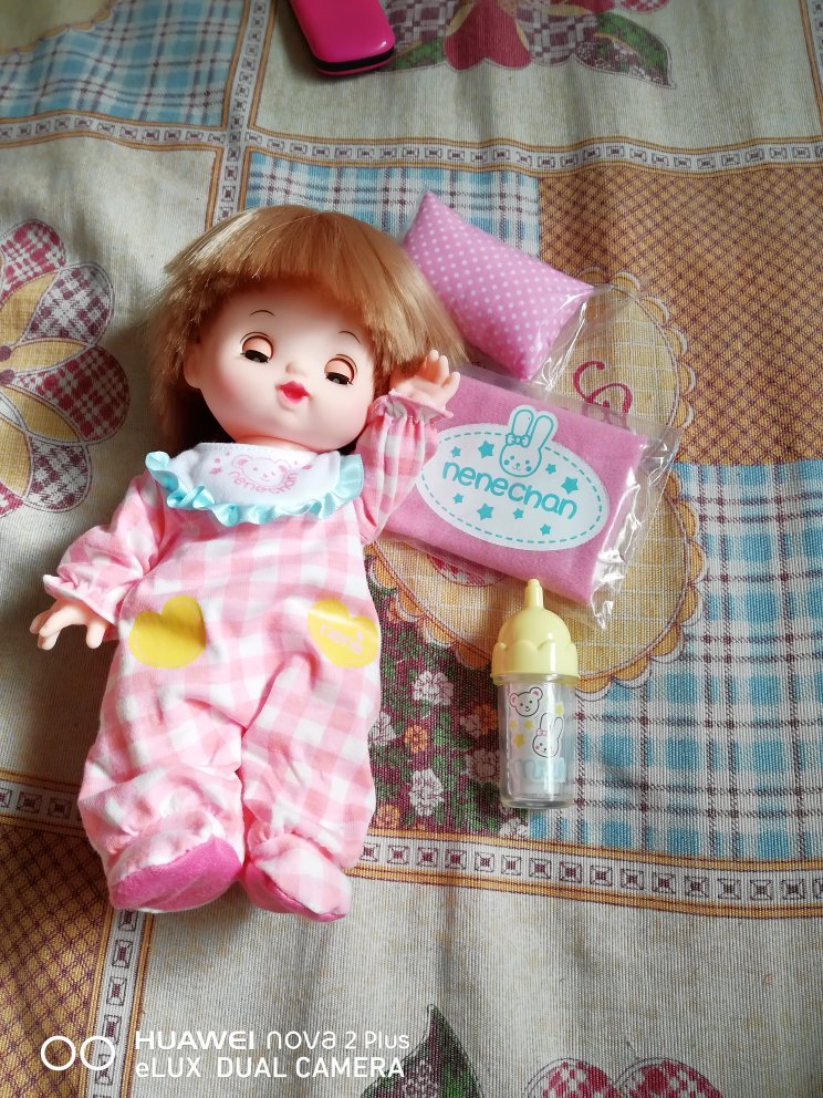 给闺女买的,宝贝很喜欢爱不释手总是抱着玩